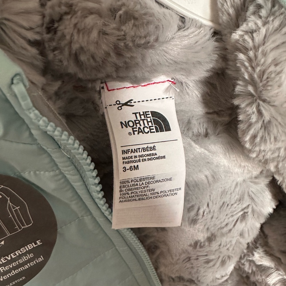 Baby north face jacket 3-6 months